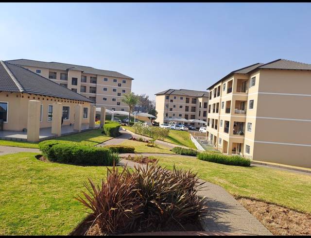 2 BEDROOM COMPLEX FOR SALE IN BOKSBURG